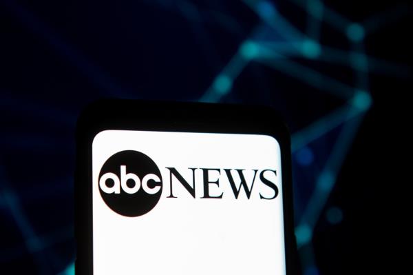 ABC news will be hosting the debate in Philadelphia on Sep. 10 at 9 pm.