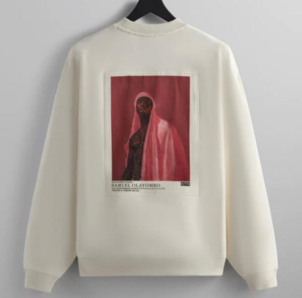 Sweatshirt showing a painting by Samuel Olayombo of McPherson