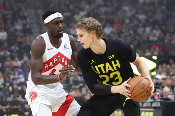 Utah Jazz forward Lauri Markkanen (23) looks to drive the ball against Toro<em></em>nto Raptors forward Pascal Siakam (43) during the first quarter at Delta Center on January 12, 2024.