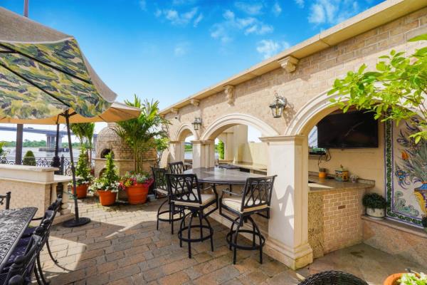 An al fresco entertaining area for warmer weather.