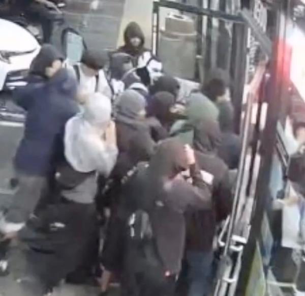 Parents of some unruly teens accused of flash mob robberies against several Los Angeles-area co<em></em>nvenience stores have turned them into police, according to the Los Angeles Police Department. 