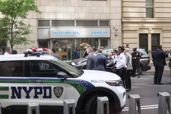 The alleged perp was wanted for assault of a deli worker from earlier this month, sources said. 