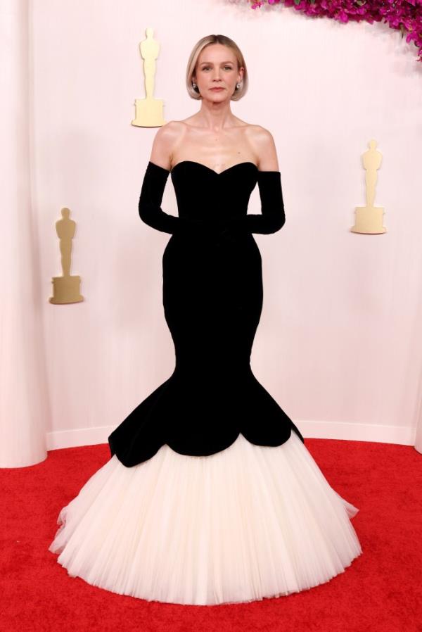Carey Mulligan attends the 96th Academy Awards