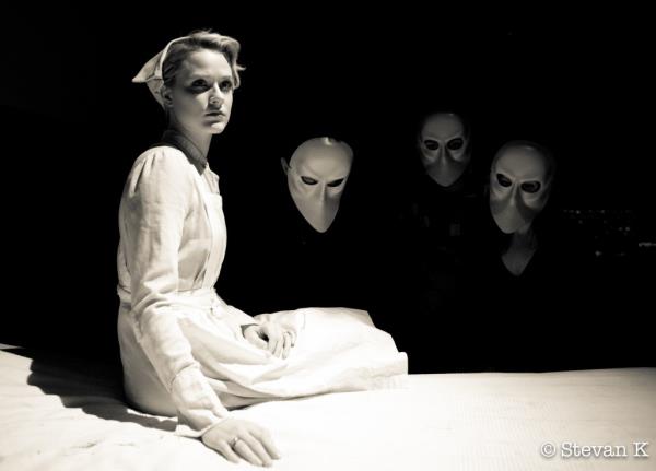 Evan Rachel Wood as a nurse in 