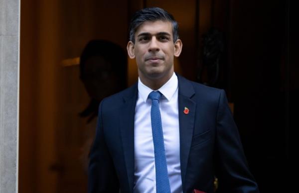 Rishi Sunak宁愿分裂社区也不愿做他的工作