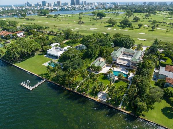 The Amazon founder is now owns this double plot of coveted land on the ultra prestigious Indian Creek Island wher<em></em>e Tom Brady, Julio Iglesias and Ivanka Trump will be among his neighbors. 