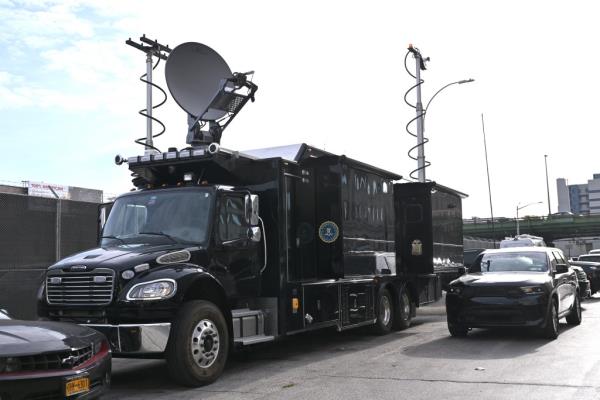 Feds raid Brooklyn Federal Prision.