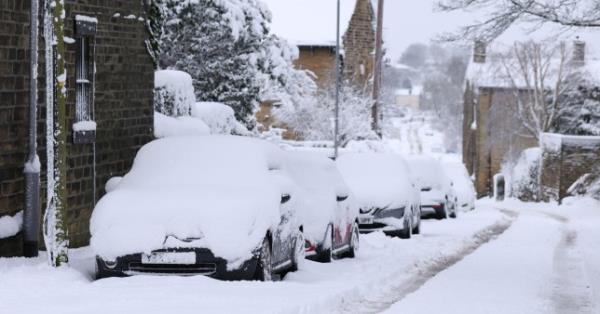 天气预报员预测英国何时会下第一场雪