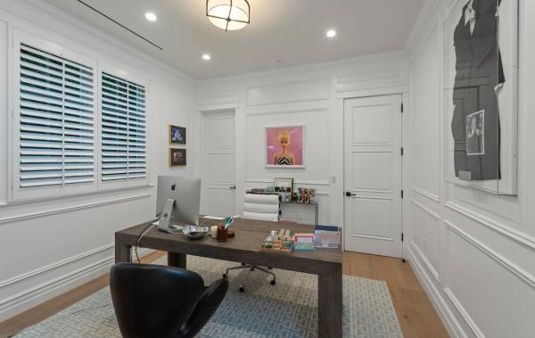 The spread measures in at just over 4,400 square feet. 