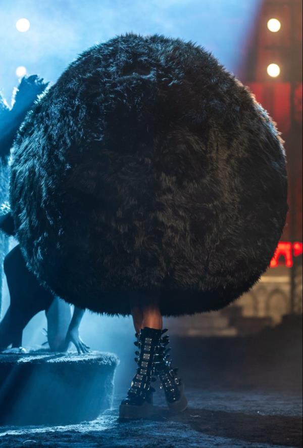 A model walks the runway during the Christian Cowan Womenswear Spring/Summer 2024 show as part of Paris Fashion Week on September 28, 2023 in Paris, France. (
