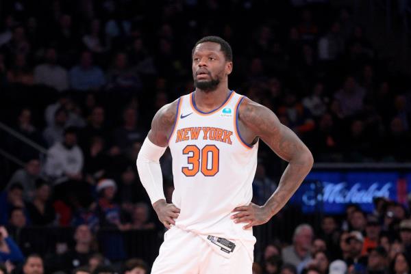 Knicks forward Julius Randle #30 reacts on the court during the fourth quarter against the Wizards at Madison Square Garden on Jan. 18, 2014.</p>

<p>　　