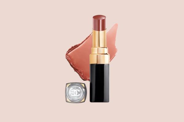 Lipstick and square co<em></em>ntainer with no identifiable celebrity faces