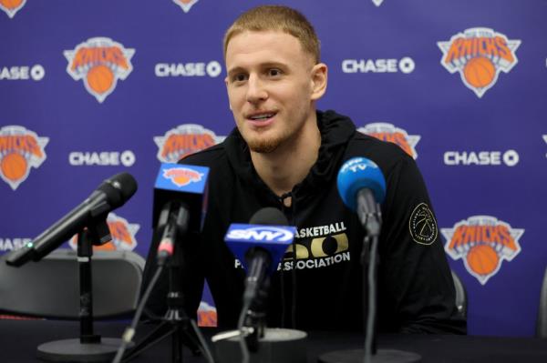 Do<em></em>nte DiVincenzo speaks to the media during a media day press co<em></em>nference at the MSG Training Center. 