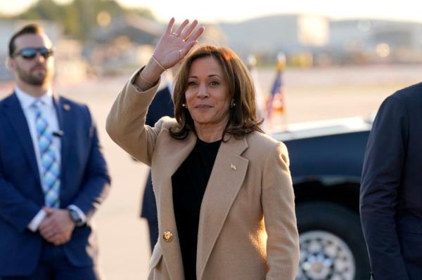 Vice President Kamala Harris waving to the crowd upon her arrival at Raleigh-Durham Internatio<em></em>nal Airport on Oct. 12.