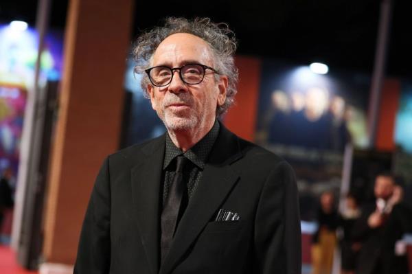 Tim Burton is returning to direct 