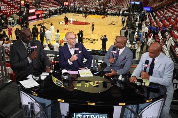 (From left) Shaquille O'Neal, Ernie Johnson, Kenny Smith and Charles Barkley on 