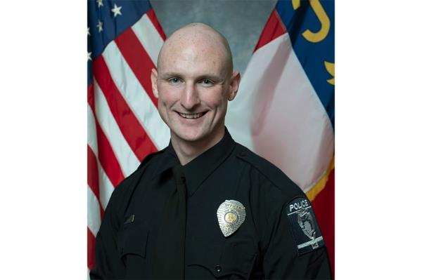 Charlotte-Mecklenburg Police Officer Joshua Eyer was gunned down.</p>

<p>　　