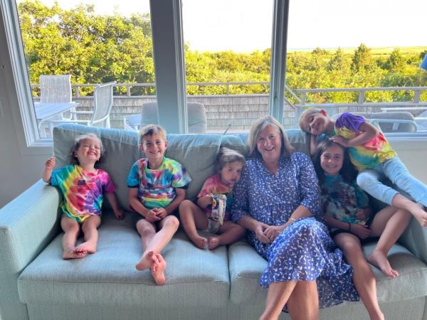 Oppenheimer relaxes with her five grandchildren. Her eldest granddaughter, 7, was 