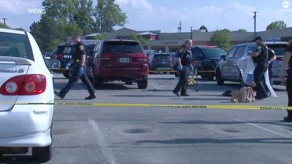 crime scene outside the supermarket wher<em></em>e the boy was stabbed