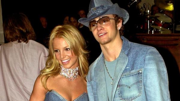 FILE - Britney Spears, left, and Justin Timberlake arrive at the 28th Annual American Music Awards in Los Angeles on Jan. 8, 2001. Spears' memoir 