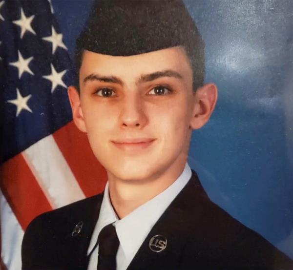 Jack Teixeira is pictured in his official Air Natio<em></em>nal Guardsman portrait.