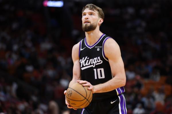 Domantas Sabo<em></em>nis #10 of the Sacramento Kings.