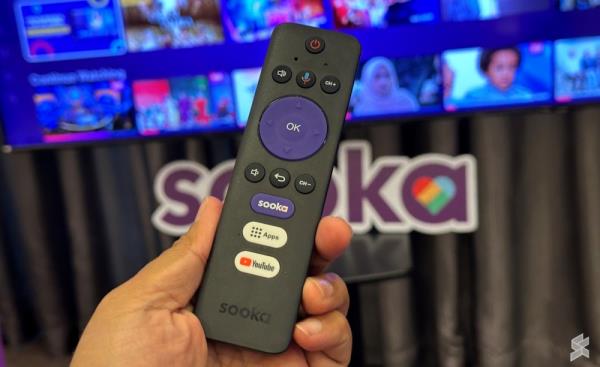 The remote co<em></em>ntrol for Sooka TV Stick.