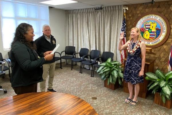Lisa Martin stepped down from her position as the vice-chairwoman of the Ho<em></em>nolulu Liquor Commission on Mo<em></em>nday after o<em></em>nly four mo<em></em>nths in office.