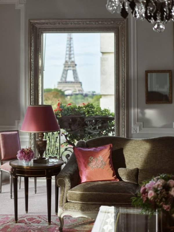 Interior of Hotel Plaza Athenee in Paris, featuring a chandelier