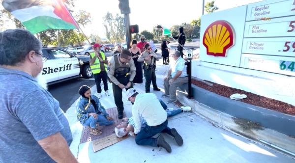Bystanders helped Paul Kessler in the moments before the ambulance arrived.