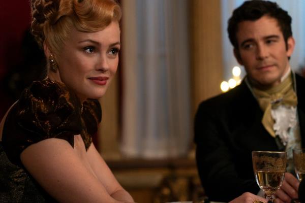 Hannah New as Lady Tilley Arnold, Luke Thompson as Benedict Bridgerton 
