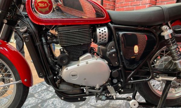 BSA Gold Star 650 3