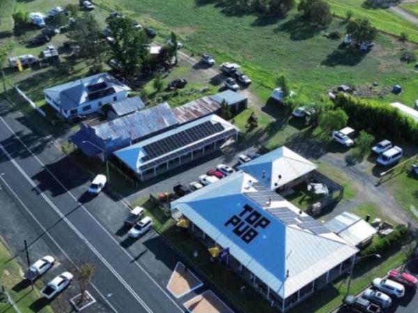 The Deepwater Hotel in northern NSW is facing legal action from the Glen Innes Sevren Council for allowing travellers to park overnight in self-co<em></em>ntained caravans. Supplied
