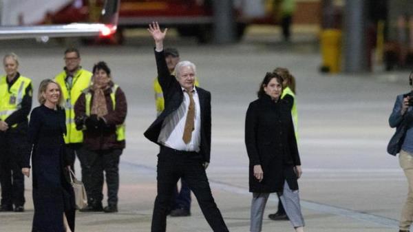 CANBERRA, AUSTRALIA - NewsWire Photos - JUNE 26, 2024: Australian WikiLeaks founder Julian Assange arrives back on Australian soil in Canberra havin<em></em>g signed a plea deal with the United States in Saipan following his detention in Belmarsh maximum security prison for almost 2000 days while fighting extradition to the US. Picture: NewsWire / Martin Ollman