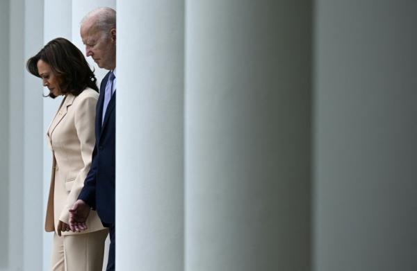 US Vice President Kamala Harris and US President Joe Biden arrive to deliver remarks during Natio<em></em>nal Small Business Week