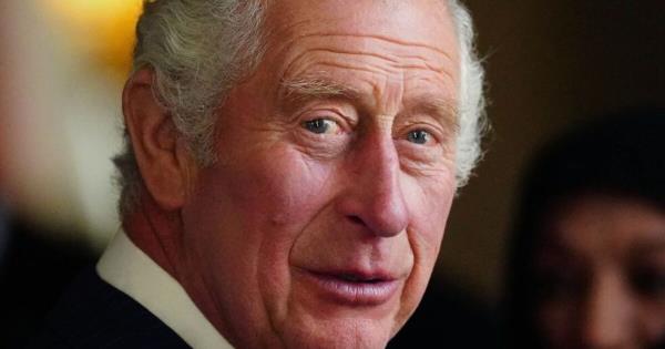 查尔斯国王有多富有？与其他世界亿万富翁相比，英国王室的财富