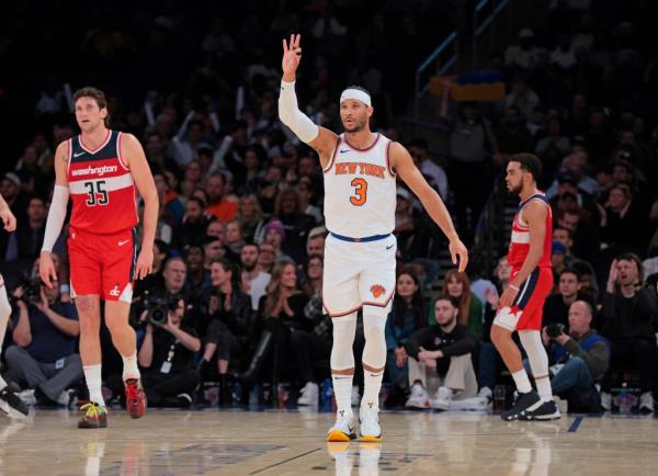 Josh Hart reacts after hitting a three-point shot during the second quarter.