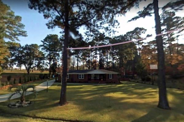 Herman and Elizabeth Thacker built the home back in 1953. 