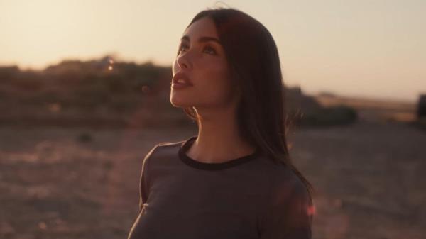 The single by the 25-year-old from the USA has been hailed as a summer hit. Few people know that the singer has Polish roots
