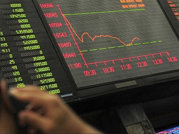 在各种信号混杂的情况下，PSX仍处于区间波动