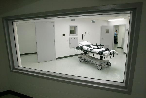阿拉巴马州一名死囚反对成为缺氧氮气死刑的“实验对象”