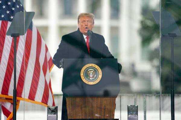 最高法院裁定特朗普是否免于起诉，以推翻2020年的选举