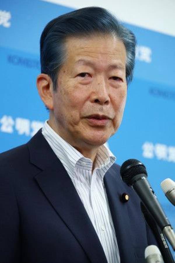 山口宣布辞去公明党党首一职