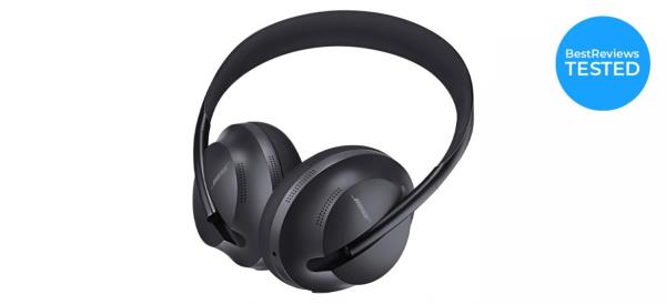 Bose Headpho<em></em>nes 700 on white background